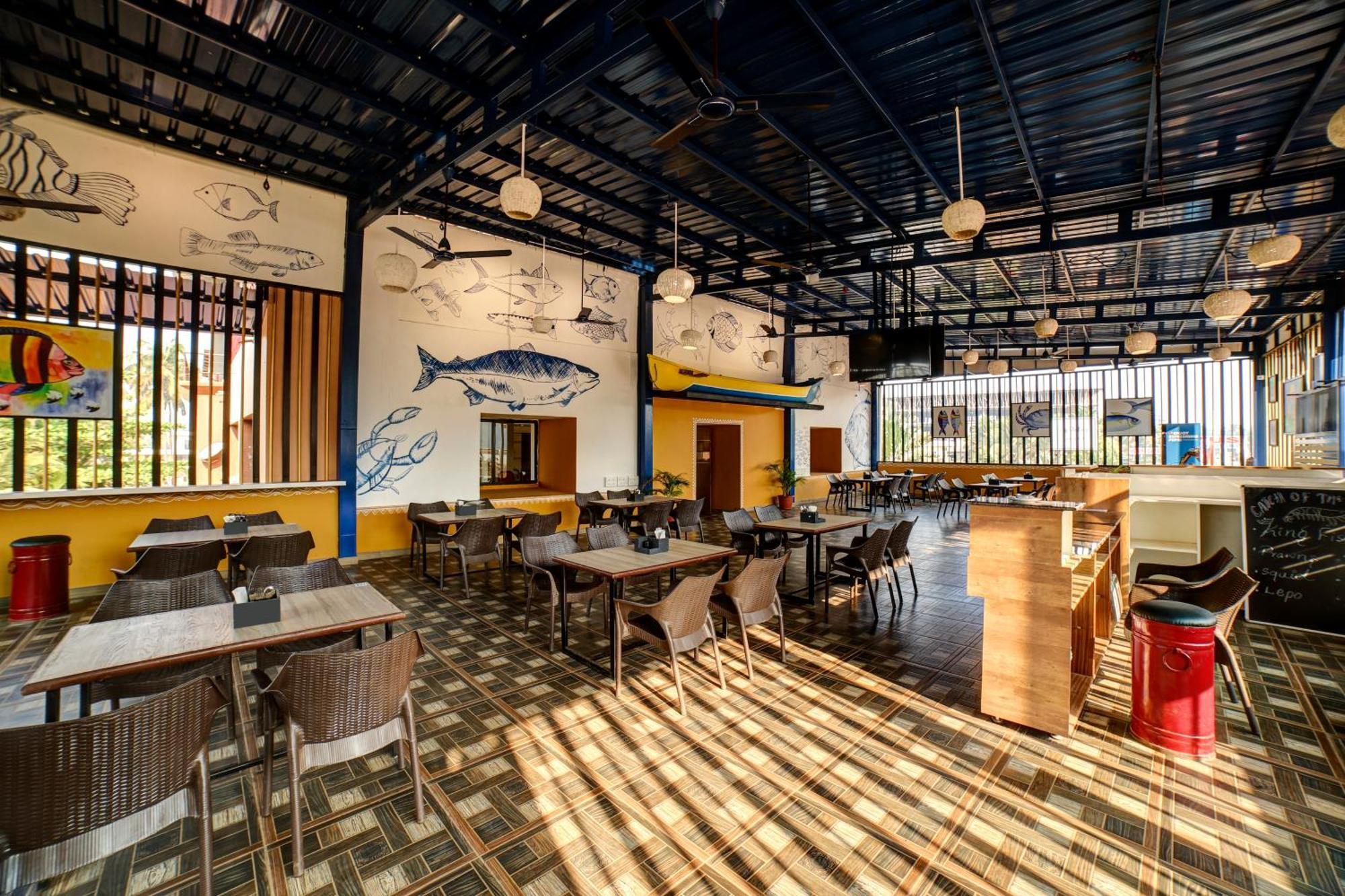 Sterling Karwar Hotel Ngoại thất bức ảnh